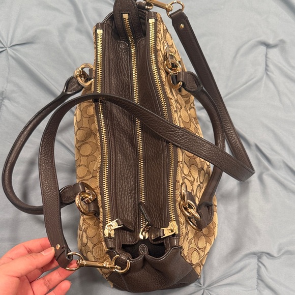 Coach Tan/Brown Signature Colette Carryall w/original removable crossbody strap - Picture 2 of 14